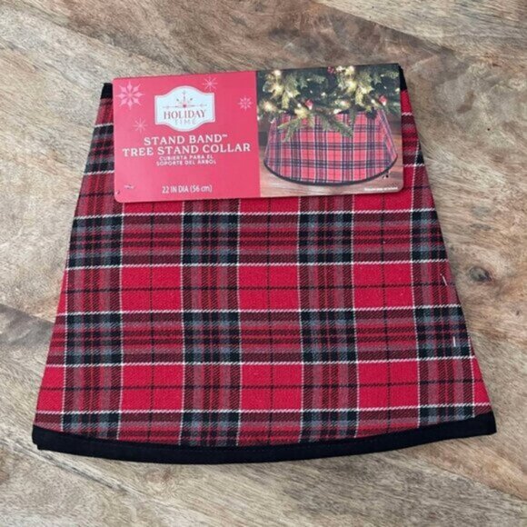 5/$20 NEW 22" Plaid Fabric Christmas Tree Collar - Picture 2 of 5